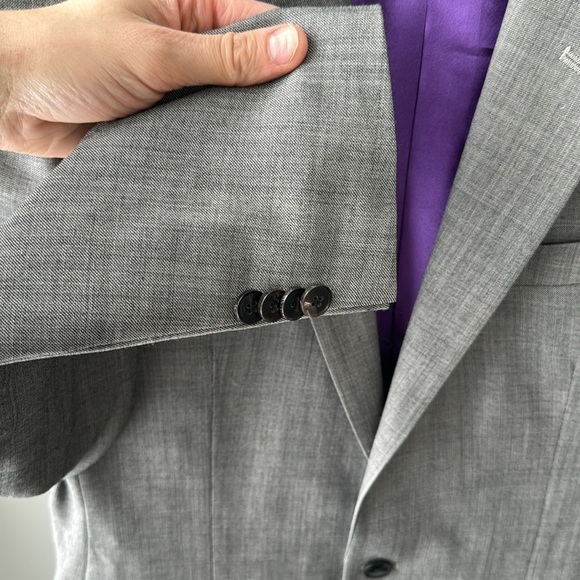 LUXURY Athletic Fit Suit Jacket | Grey Sharkskin | 38R - Picture 5 of 10